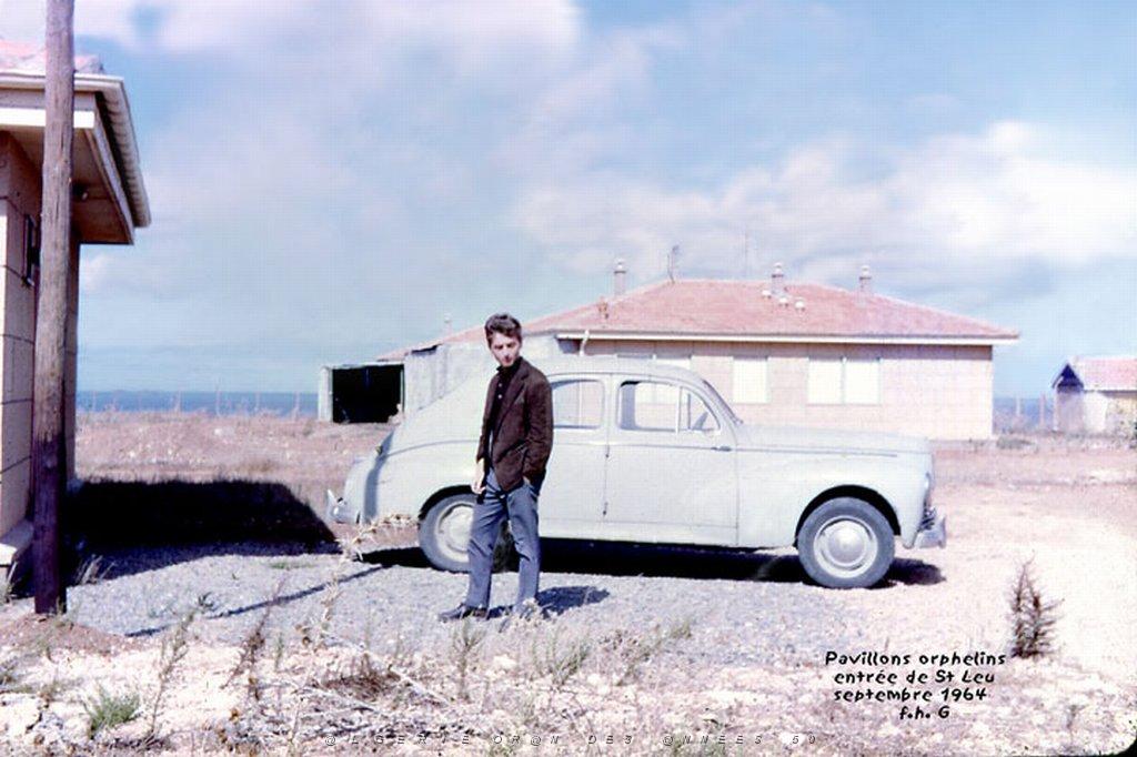 SAINT LEU PAVILLONS ORPHELINS 1964.JPG